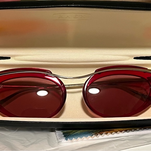Raen Red Musing Sunglasses - Picture 3 of 5